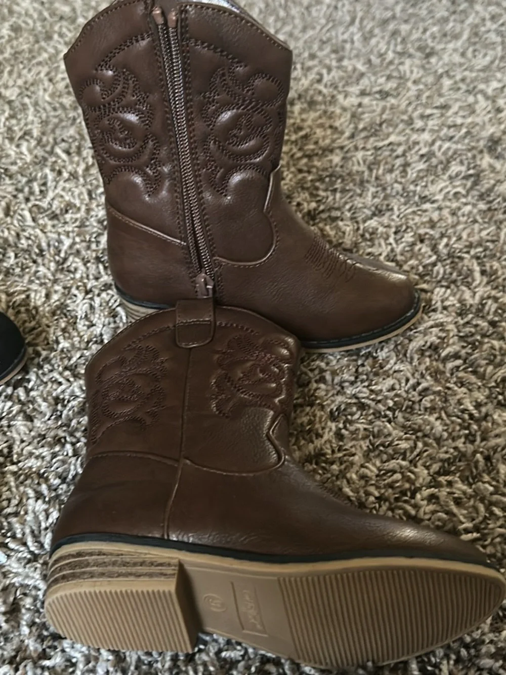 Bundle of girl Ankle Boots,OshKosh and Cat&Jack boots